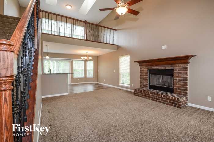 117 Katie Lynn Ct - Photo 2 of 15