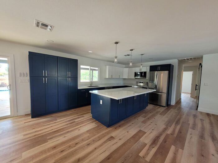 5404 W Monte Cristo Ave - Photo 2 of 14