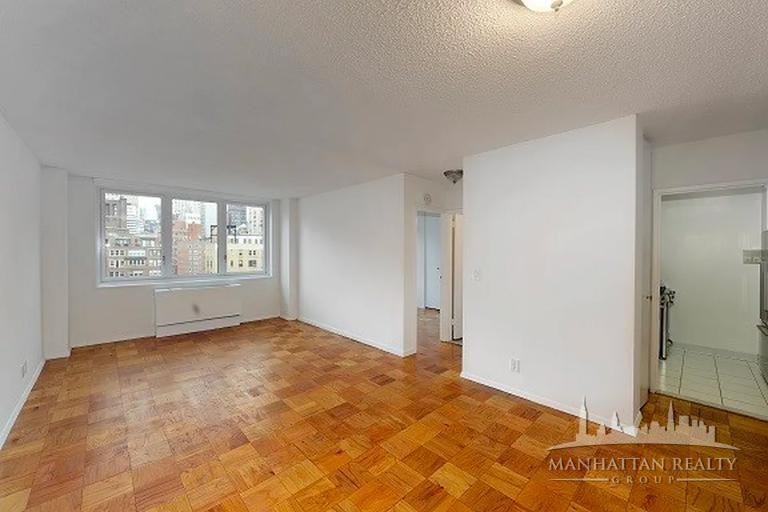 E 34th St #2010 - Photo 4 of 14