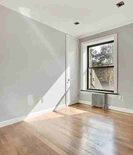 2100 2nd Ave #11 - Photo 3 of 8