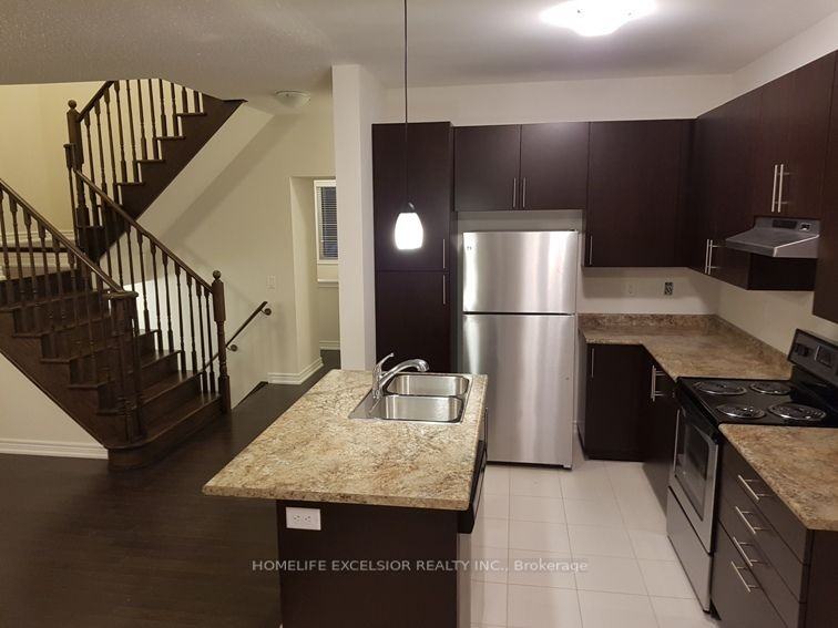 117 Mondial Crescent - Photo 3 of 11