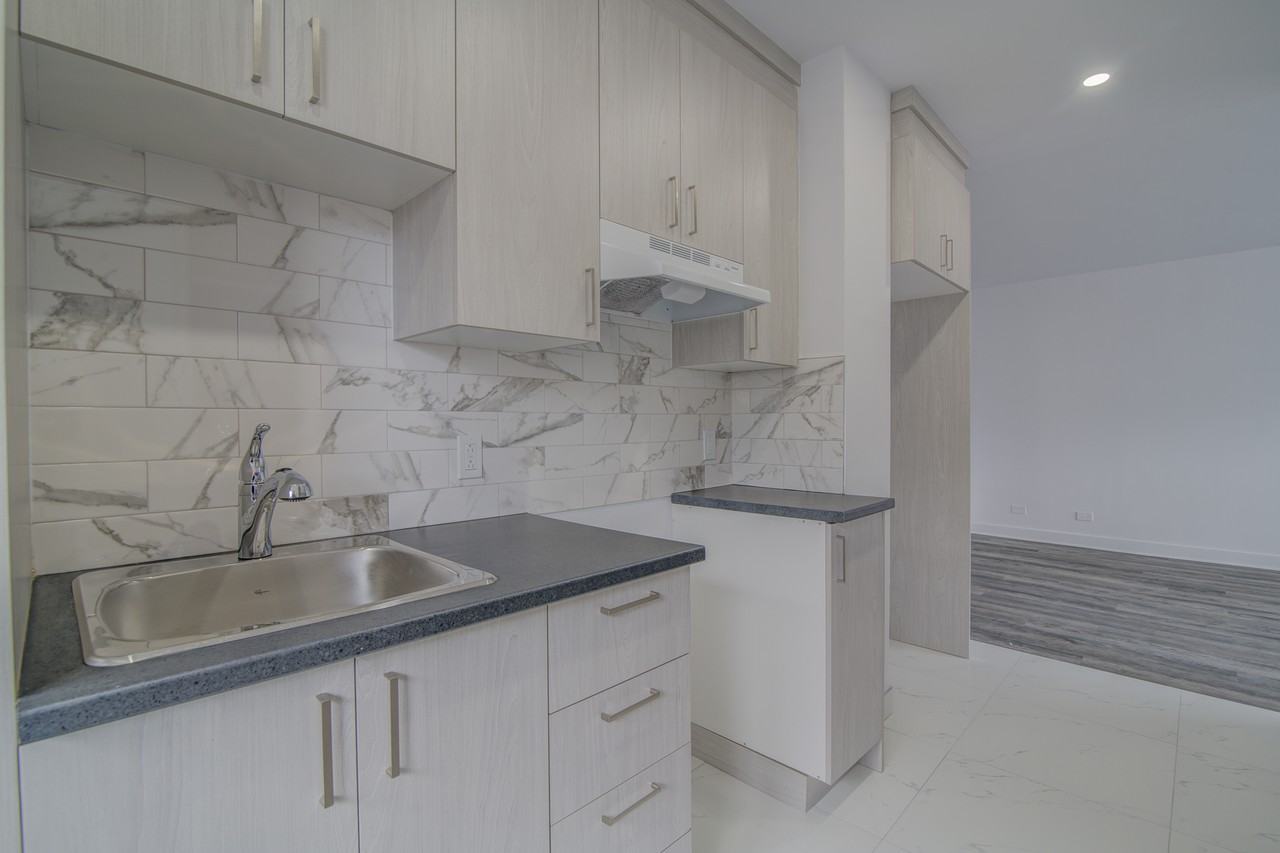1280 Rue Saint Marc #708