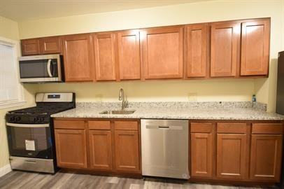 828 Wedgewood Rd #1 - Photo 3 of 14