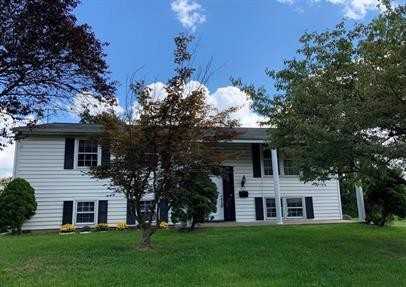 808 Branford Cir - Photo 3 of 17