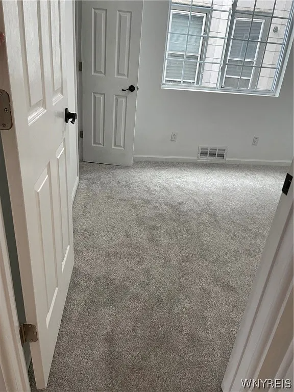 48 Laurel St - Photo 2 of 8