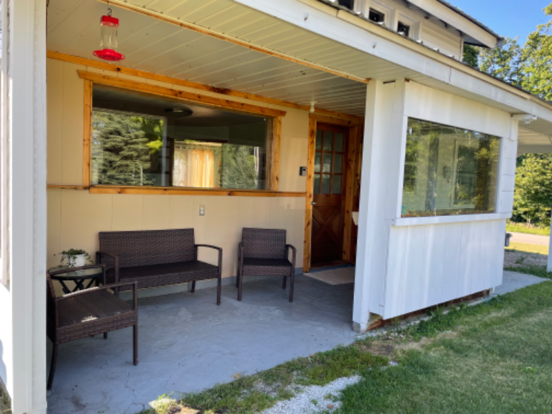 1952 W Clute Rd - Photo 2 of 13