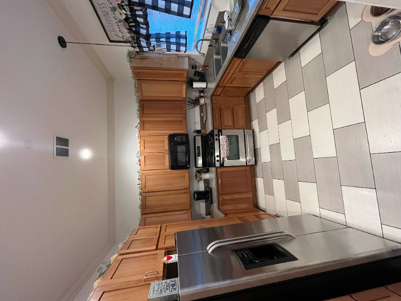 54 Villa St #A - Photo 7 of 16