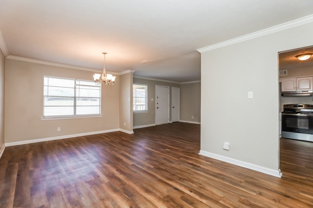 12125 Schroeder Rd - Photo 3 of 17