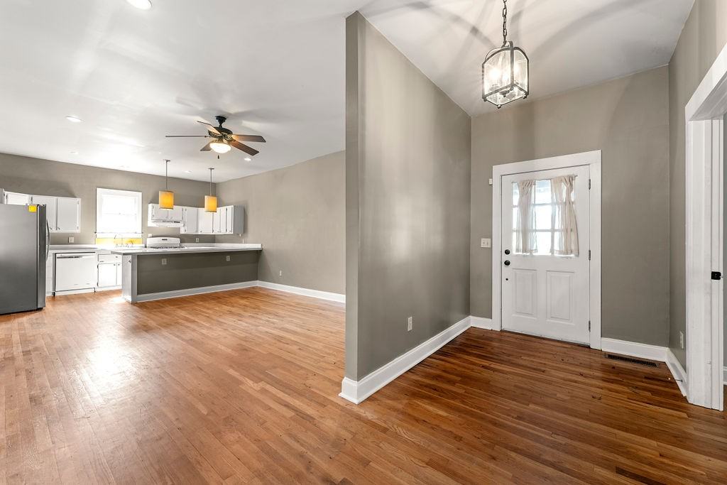 856 Kirkwood Ave Se #856 - Photo 5 of 33