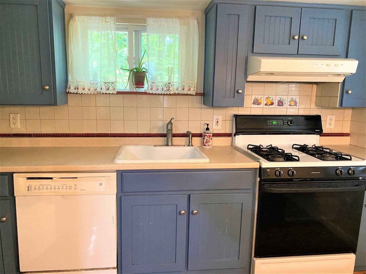 28 Wyanet St - Photo 3 of 12