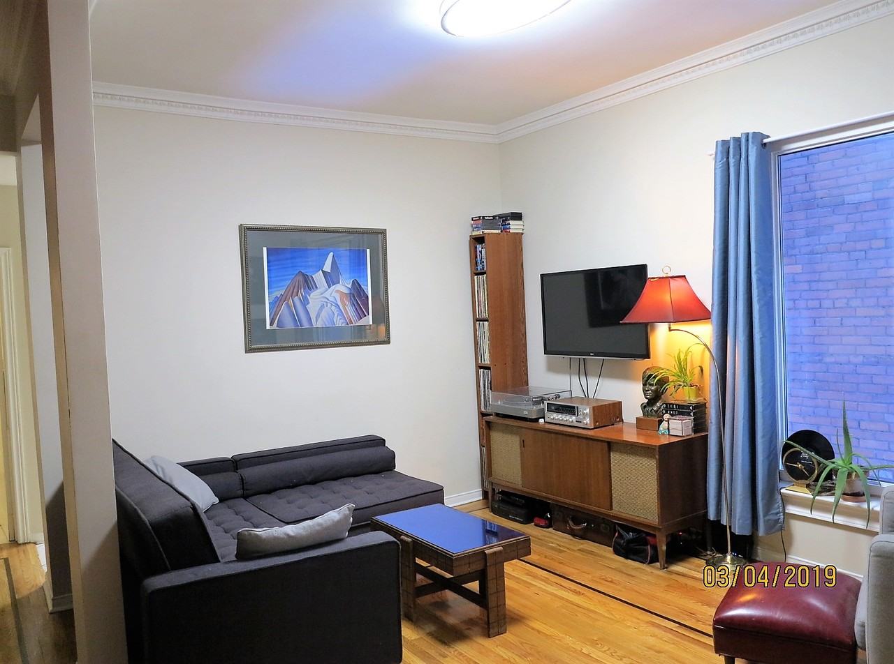 367 Lansdowne Avenue - Photo 2 of 10