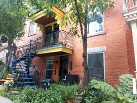 Rue Sherbrooke Est & Rue Sanguinet - Photo 1 of 1