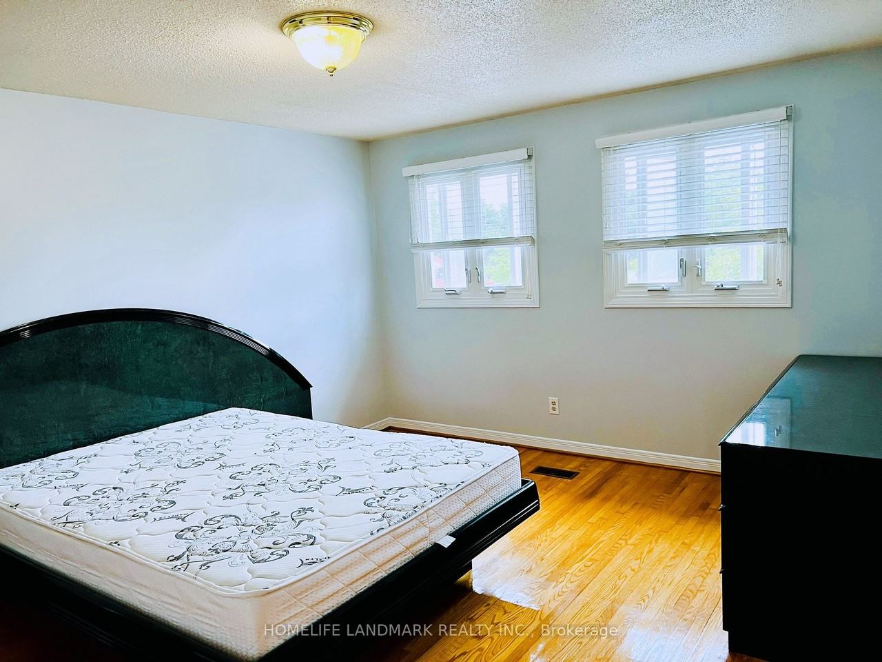 295 Silver Springs Boulevard #None - Photo 3 of 6