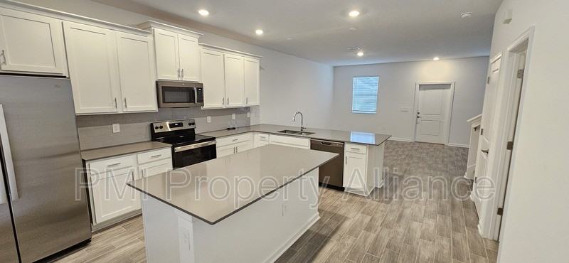 1844 Tohoqua Blvd - Photo 2 of 32