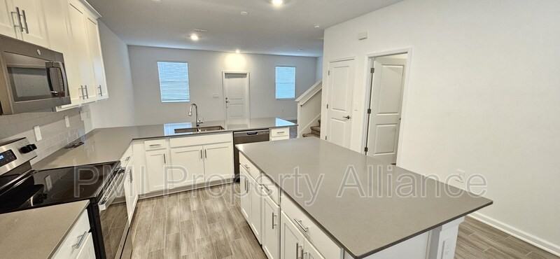 1844 Tohoqua Blvd - Photo 3 of 32