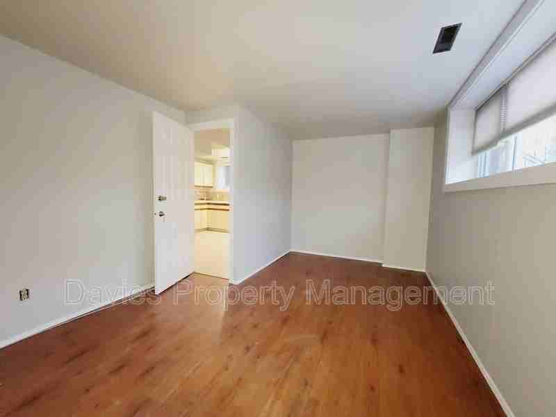 8832 92 St Nw #BS - Photo 6 of 11