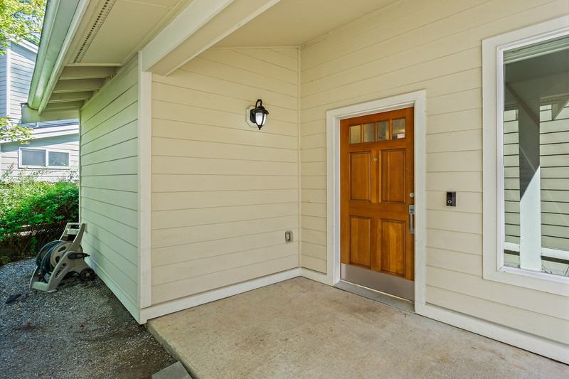 18012 Stone Ave N - Photo 2 of 19