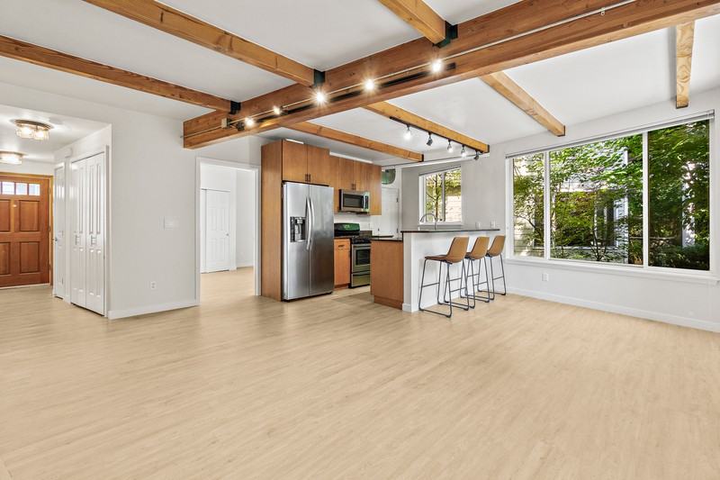 18012 Stone Ave N - Photo 3 of 19