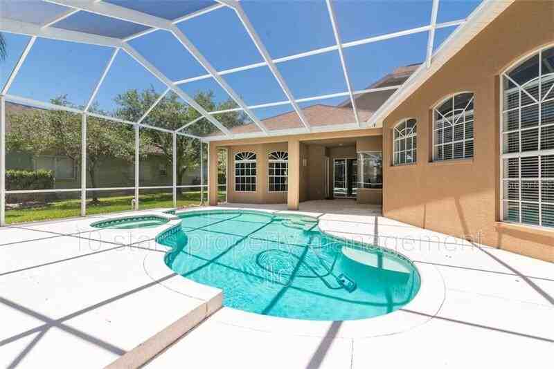 19103 Harbor Cove Ct - Photo 3 of 32