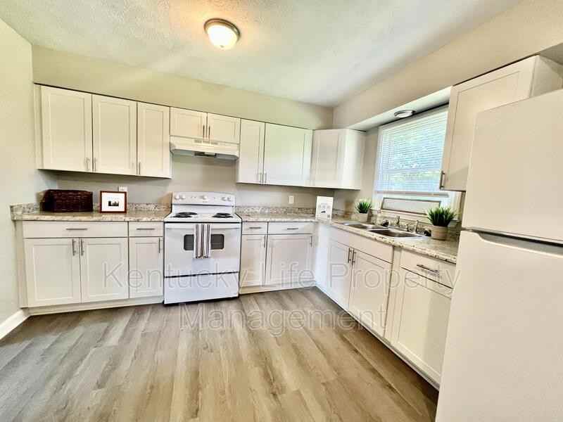 511 Ashley Dr - Photo 3 of 9