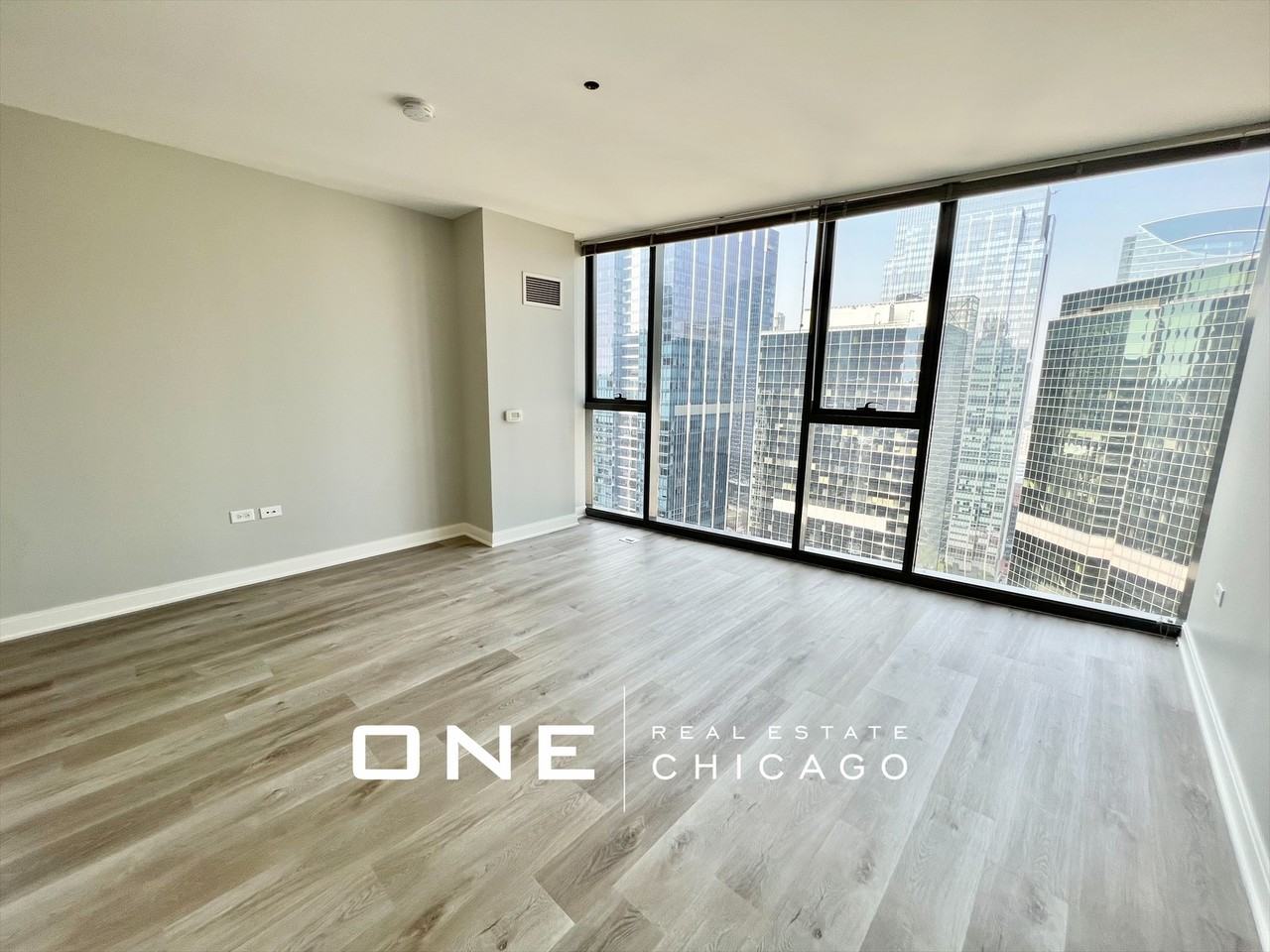 N Wells St - Photo 4 of 18