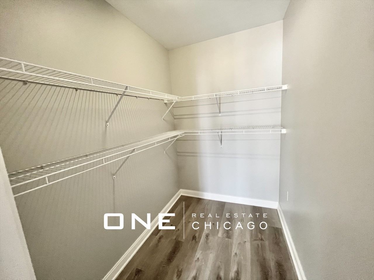 N Wells St - Photo 7 of 18