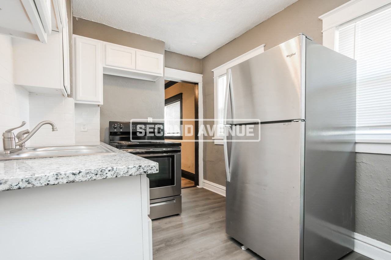 3811 E 36th St - Photo 2 of 13