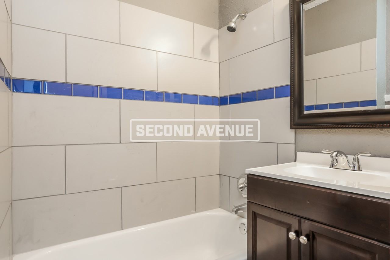 3811 E 36th St - Photo 7 of 13