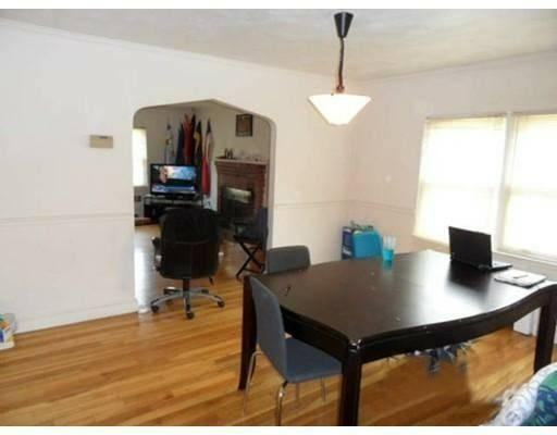 740 Boylston St - Photo 2 of 6
