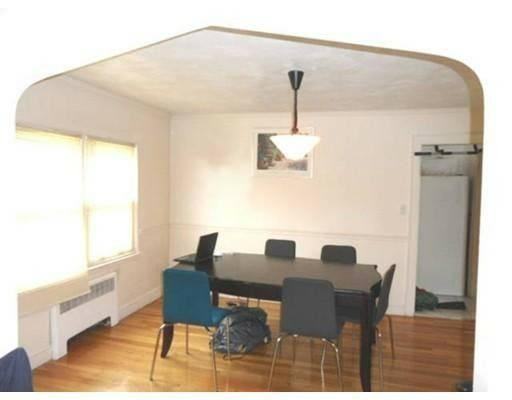 740 Boylston St - Photo 3 of 6