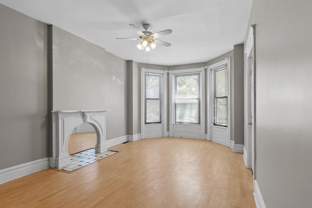 4131 Laclede Ave #1F - Photo 3 of 17