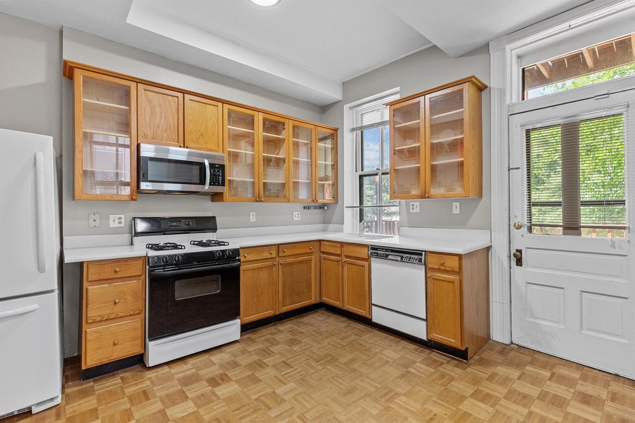 4131 Laclede Ave #1F - Photo 7 of 17