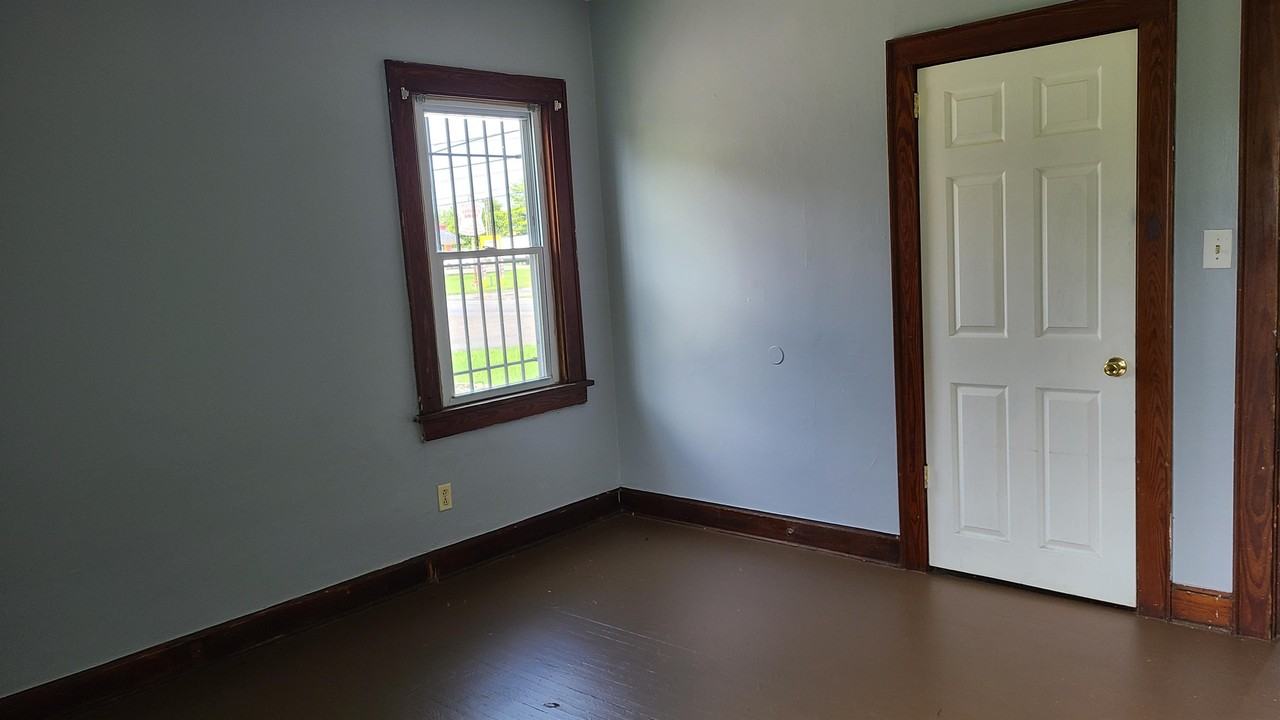 1733 Lockbourne Rd #1 - Photo 7 of 30