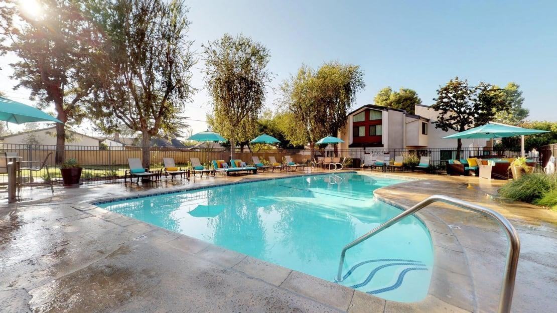 410 S Indian Hill Blvd - Photo 3 of 19