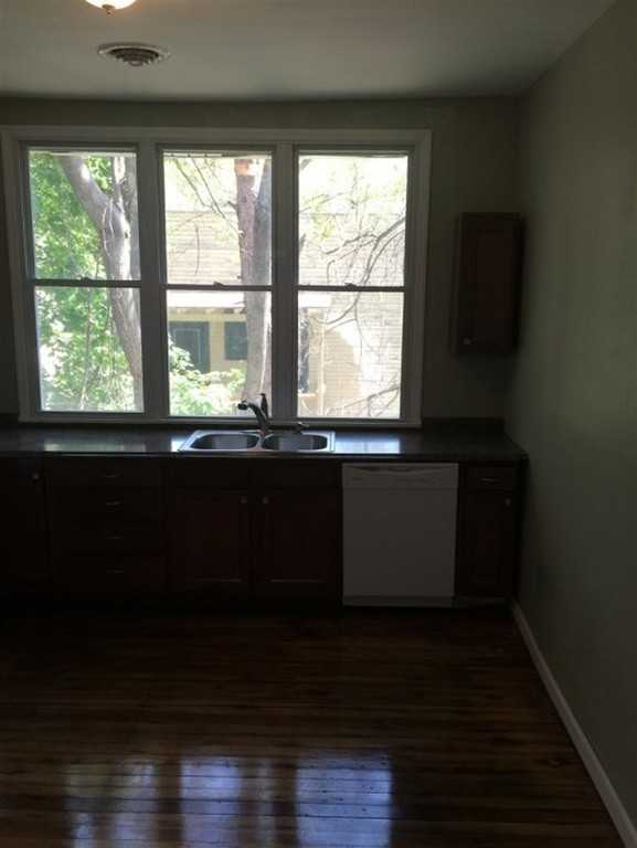 2 Kent St #1 - Photo 3 of 9