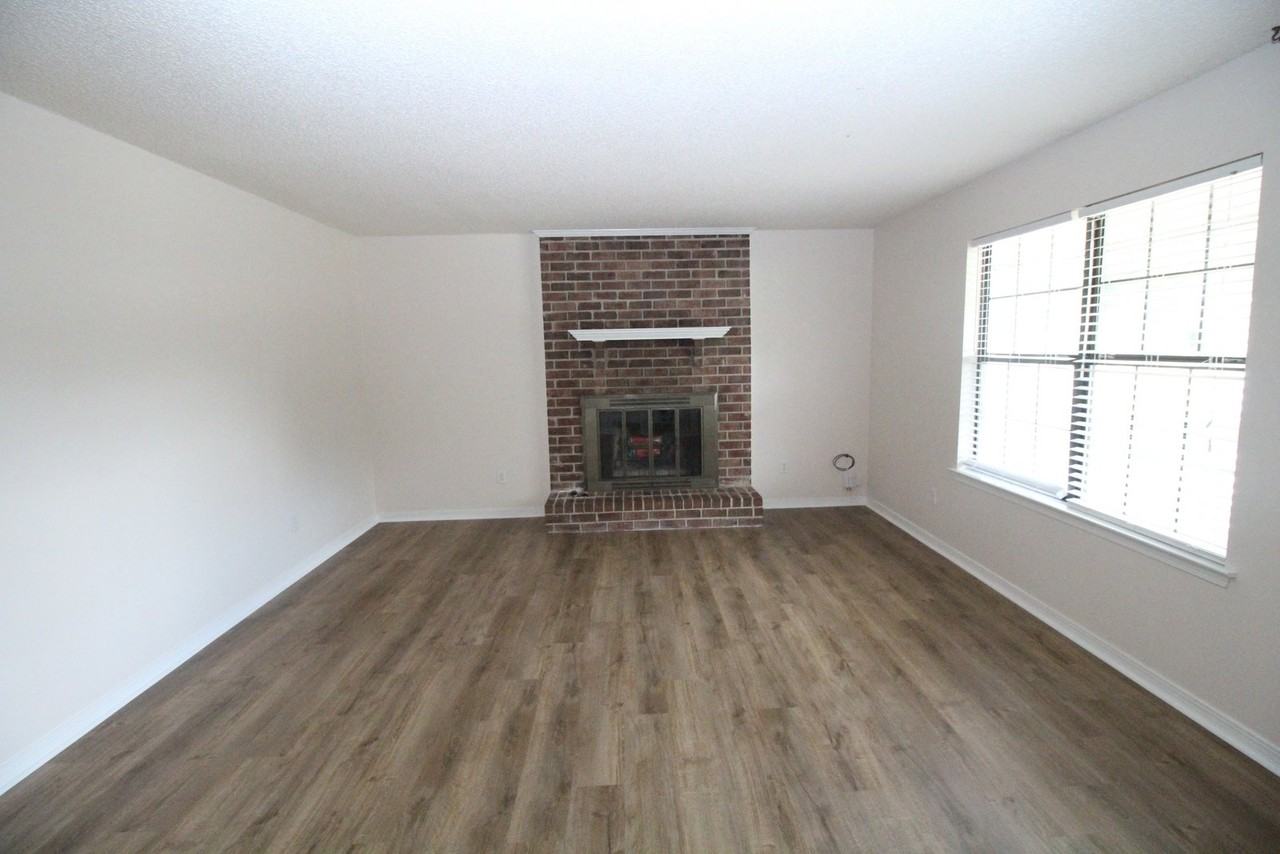 6555 Chicago Ave - Photo 2 of 17