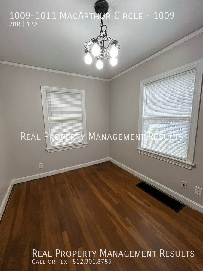 1009 Macarthur Cir #1009 - Photo 5 of 14