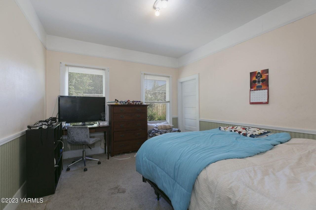 302 N 41st St #NA - Photo 2 of 7