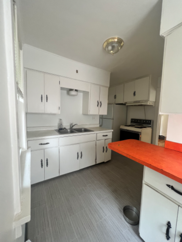 3316 Arline Ave - Photo 3 of 8