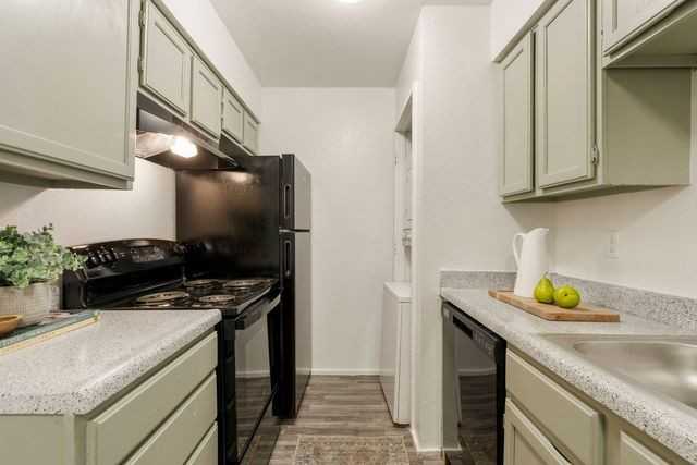 Forest Pointe Apartments - Photo 6 of 17