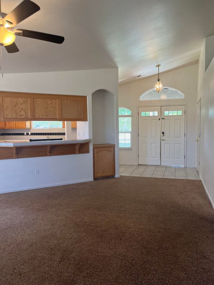 950 Geneva Drive #1 - Photo 4 of 26