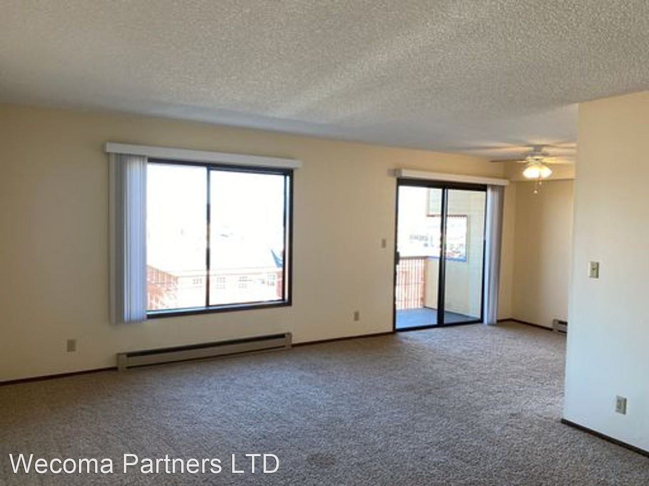 1015-1049 Franklin Ave - Photo 3 of 10