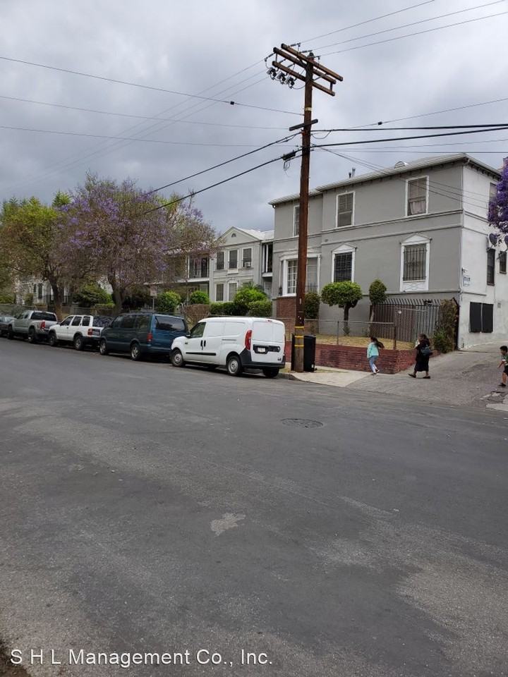 372 -388 1/2 S. Columbia Ave. - Photo 3 of 10