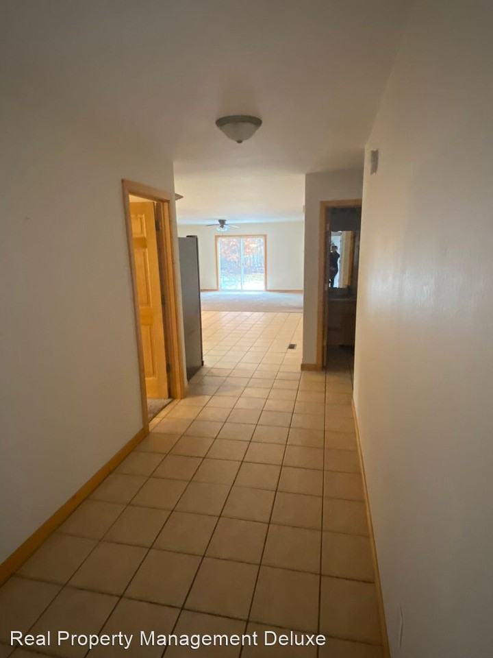 Stonewood Court - Photo 2 of 21