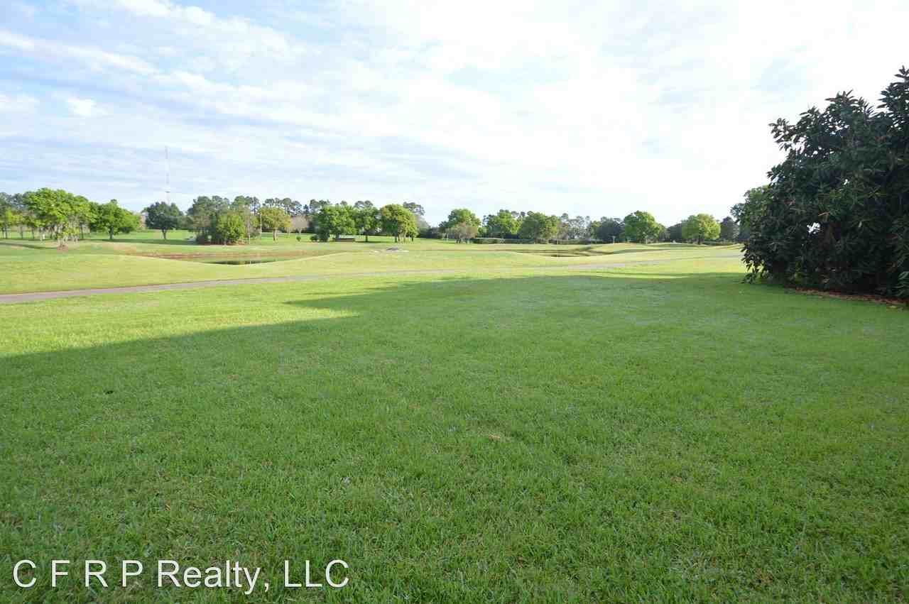 7320 Westpointe Blvd - Photo 2 of 11