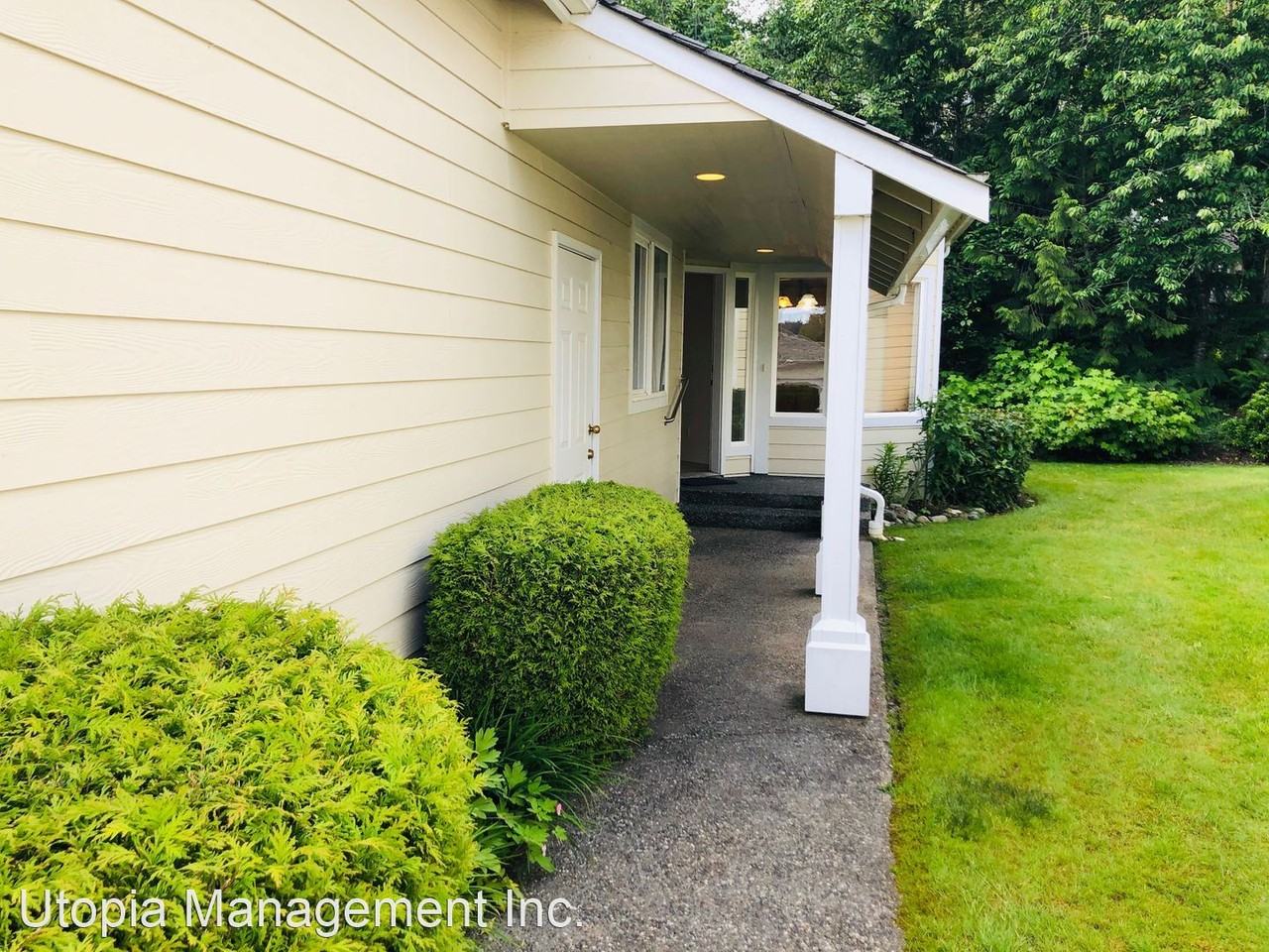 2170 28th St - Photo 2 of 30