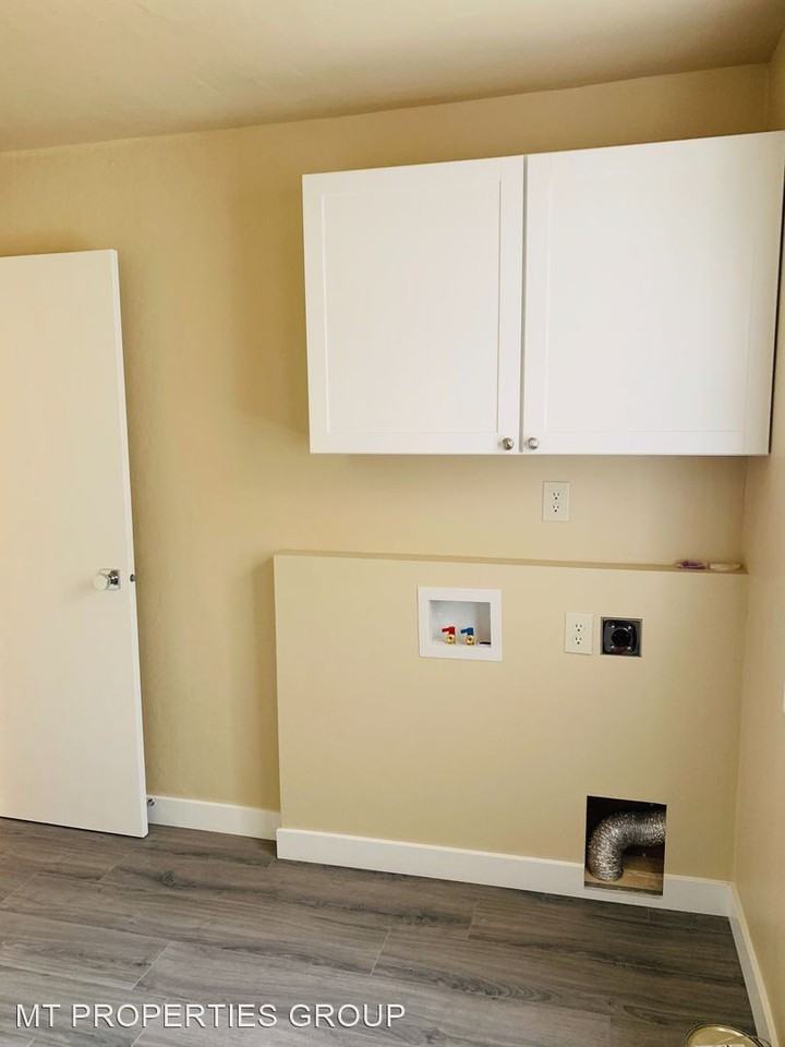 206 Fairview Ave - Photo 3 of 12