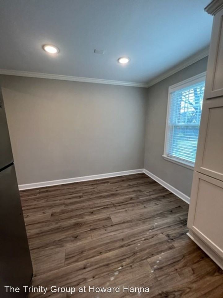 4625-4635 N High Street - Photo 3 of 20