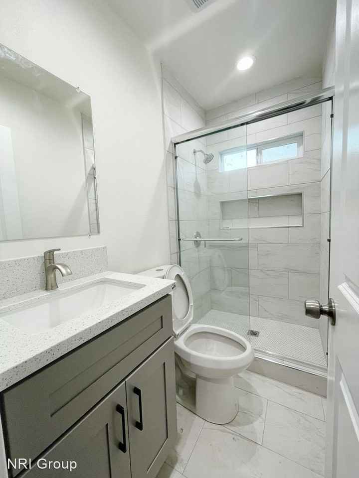 10041 Crosby Ave - Photo 3 of 5