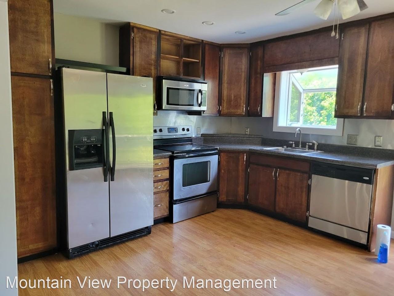 923 Kenny Way - Photo 2 of 20